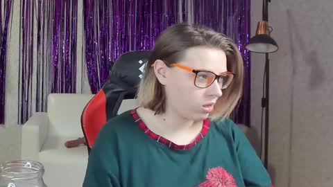 Snapshot of seductive_she_wolf chatting on 9, 2, 2025 seductive_she_wolf online show from 9, 2, 2025