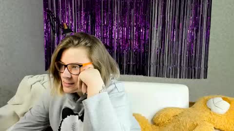 Snapshot of seductive_she_wolf chatting on 2, 3, 2025 seductive_she_wolf online show from 2, 3, 2025