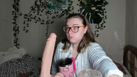 Snapshot of seductive_she_wolf chatting on 11, 9, 2025 seductive_she_wolf online show from 11, 9, 2025