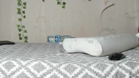 Snapshot of seductive_she_wolf chatting on 19, 11, 2025 seductive_she_wolf online show from 19, 11, 2025