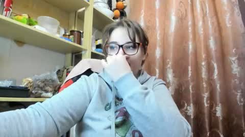 seductive_she_wolf online show from 8, 3, 2026