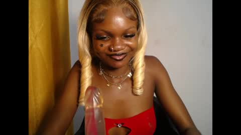 Snapshot of seductive_sugar247 chatting on 7, 6, 2026 seductive_sugar247 online show from 7, 6, 2026