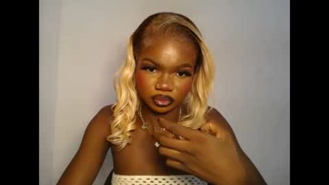 Snapshot of seductive_sugar247 chatting on 18, 6, 2026 seductive_sugar247 online show from 18, 6, 2026