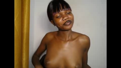 Snapshot of seductive_sugar247 chatting on 19, 6, 2026 seductive_sugar247 online show from 19, 6, 2026