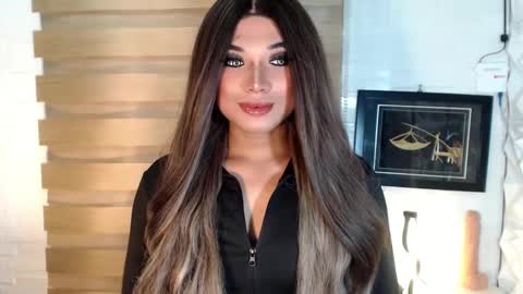 Deluxe online show from 9, 3, 2025