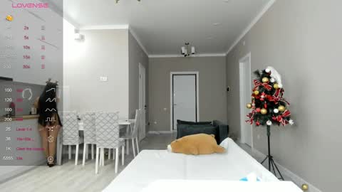 Akira Youri online show from 26, 12, 2024