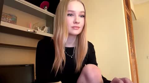 Snapshot of seemabensch chatting on 25, 2, 2026 Kristie online show from 25, 2, 2026