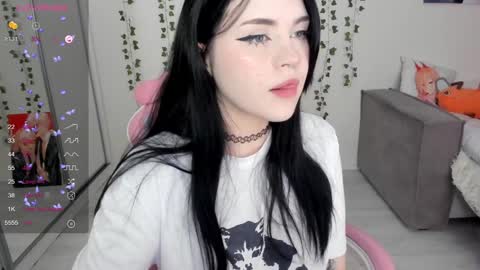 Selena  online show from 28, 1, 2025