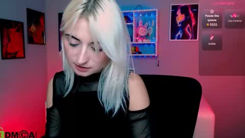 Snapshot of selena_addison chatting on 21, 11, 2025 selena addison online show from 21, 11, 2025