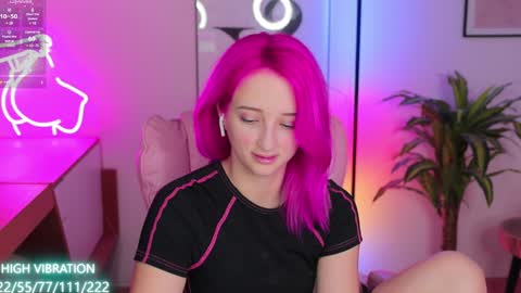 Selena Lily online show from 30, 1, 2025