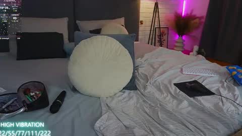 Selena Lily online show from 11, 2, 2025