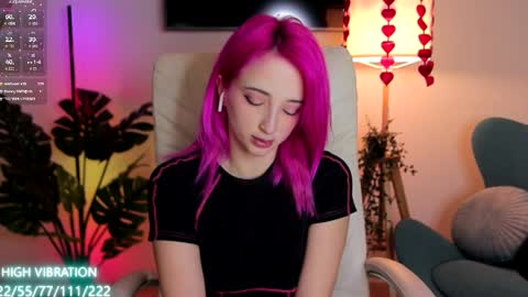 Selena Lily online show from 24, 2, 2025