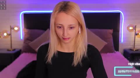 Selena Lily online show from 27, 9, 2025