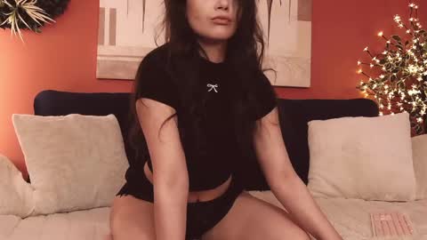 Snapshot of selenaallure chatting on 3, 5, 2026 Selena Allure online show from 3, 5, 2026