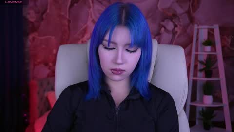 selenairis online show from 17, 12, 2025