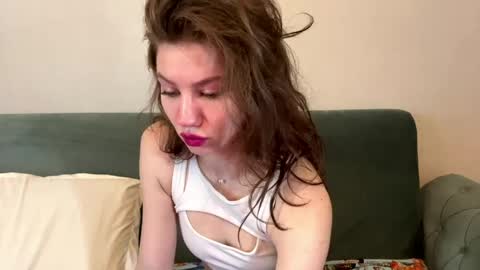 Snapshot of selenakiss_ chatting on 27, 5, 2026 Selena online show from 27, 5, 2026