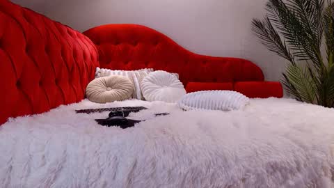 Snapshot of selenanoir chatting on 4, 2, 2026 Selena Noir online show from 4, 2, 2026