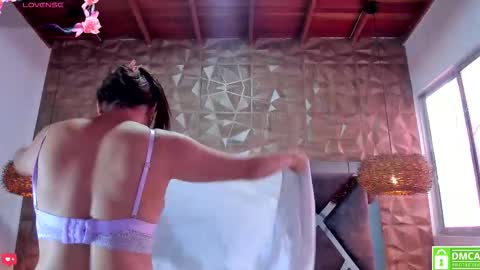 selene__lopez_ online show from 22, 3, 2026