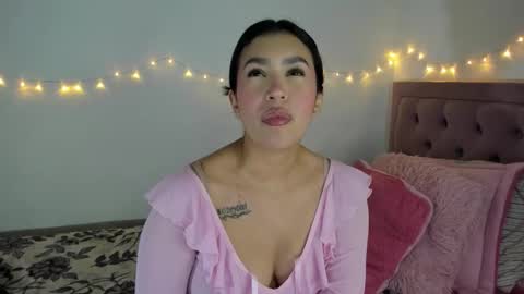 Snapshot of selene_e chatting on 3, 2, 2026 Karol. online show from 3, 2, 2026