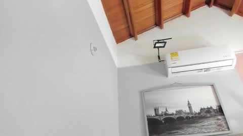 Selene online show from 5, 10, 2025