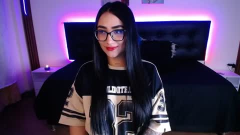 Snapshot of selenemore chatting on 13, 6, 2026 Selene online show from 13, 6, 2026