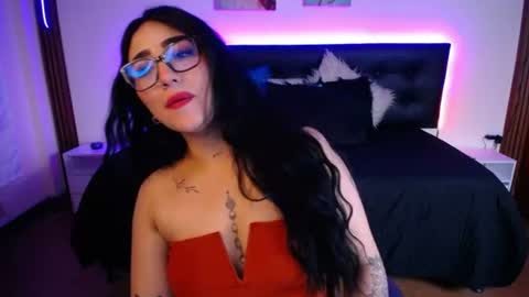Snapshot of selenemore chatting on 9, 7, 2026 Selene online show from 9, 7, 2026