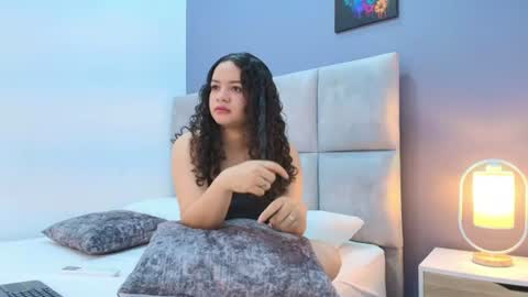Snapshot of selenevalois chatting on 13, 6, 2026 selenevalois online show from 13, 6, 2026