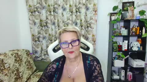 Snapshot of selenna57 chatting on 31, 1, 2025 Selenna online show from 31, 1, 2025
