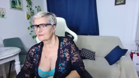 Selenna online show from 15, 12, 2025