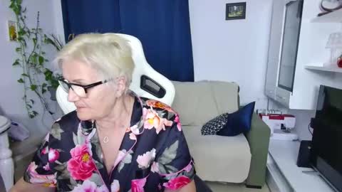 Selenna online show from 13, 4, 2026