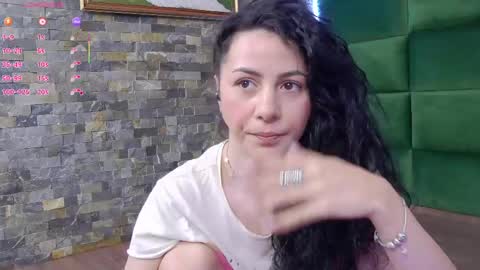 Snapshot of selensummer chatting on 3, 5, 2026 Selen online show from 3, 5, 2026
