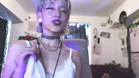 Snapshot of seley222 chatting on 23, 12, 2024 Ask me online show from 23, 12, 2024