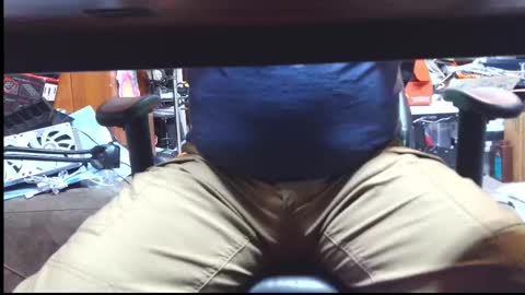 Snapshot of selfpound chatting on 17, 10, 2025 selfpound online show from 17, 10, 2025