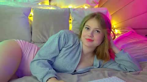 SelinSwarovski online show from 7, 3, 2025