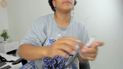 Snapshot of selket_ chatting on 18, 1, 2025 Selket online show from 18, 1, 2025