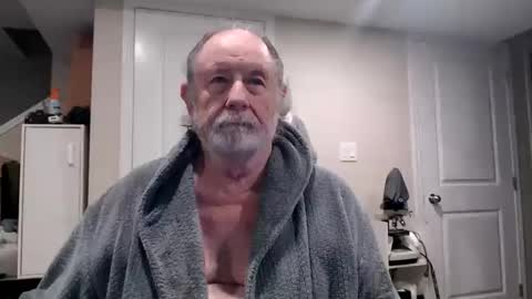 Snapshot of selkie2s chatting on 8, 3, 2026 selkie2s online show from 8, 3, 2026