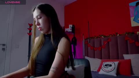 Nicole online show from 11, 2, 2025