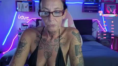 Selvaggia Del Caribe online show from 18, 5, 2026
