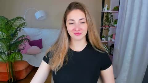 sensitiveheartt online show from 7, 10, 2025