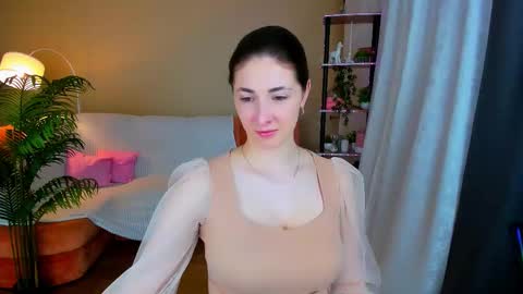 sensitiveheartt online show from 16, 10, 2025