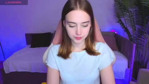 Snapshot of sensual_amy_ chatting on 2, 6, 2026 Emily online show from 2, 6, 2026