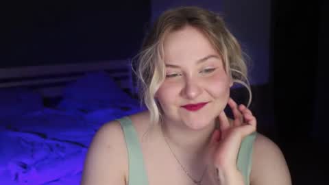 Snapshot of sensual_girrrl chatting on 11, 6, 2026 Ilona online show from 11, 6, 2026