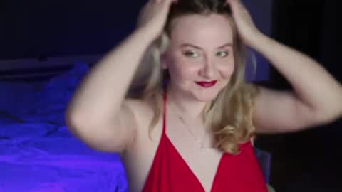 Snapshot of sensual_girrrl chatting on 15, 6, 2026 Ilona online show from 15, 6, 2026