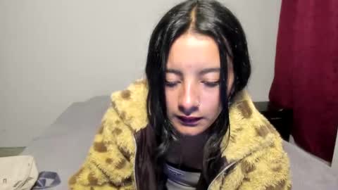 Snapshot of sensual_skinny chatting on 7, 10, 2025 sensual_skinny online show from 7, 10, 2025