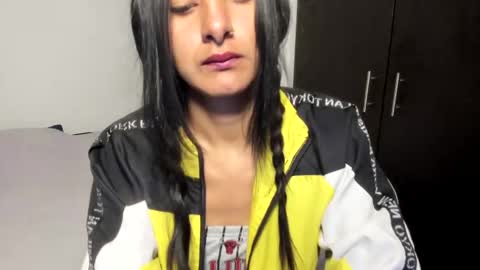 Snapshot of sensual_skinny chatting on 11, 10, 2025 sensual_skinny online show from 11, 10, 2025