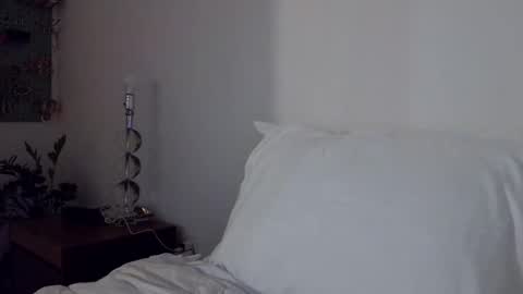 Snapshot of sensualalien chatting on 29, 11, 2025 Cam online show from 29, 11, 2025