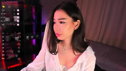 Snapshot of sensualily chatting on 7, 11, 2025 Kiki online show from 7, 11, 2025