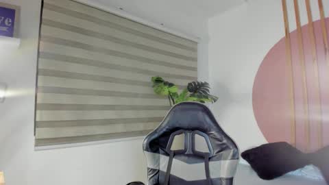 seraphine_lark online show from 15, 1, 2026