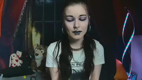 Snapshot of seraphinmunster chatting on 1, 3, 2025 Seraphin Munster online show from 1, 3, 2025
