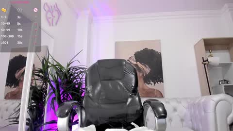 serena___ online show from 29, 1, 2025